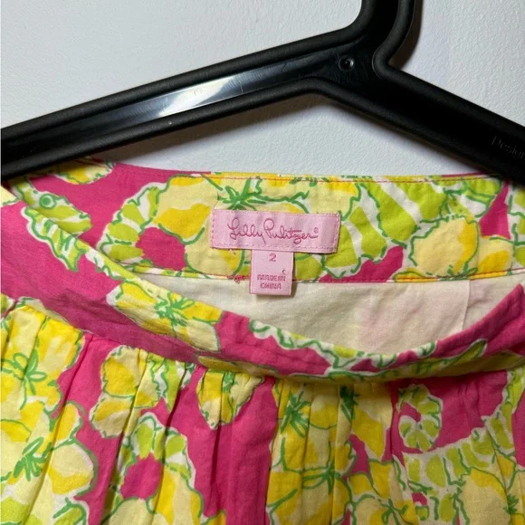 Lilly Pulitzer Whitley Seahorse Skirt with Pockets. Pink/Yellow/Green. Size 2. - Picture 3 of 5